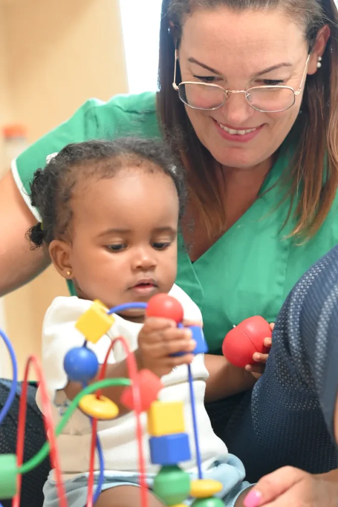 Child carer and baby plurilingual nursery